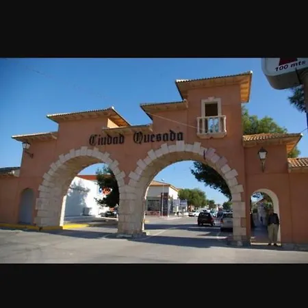 Apartamento 2-bed 10 Min Drive To The Beach!
