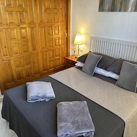 Apartamento 2-bed 10 Min Drive To The Beach!